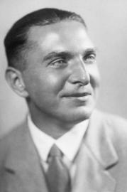 Anatol Stern w latach 30-tych